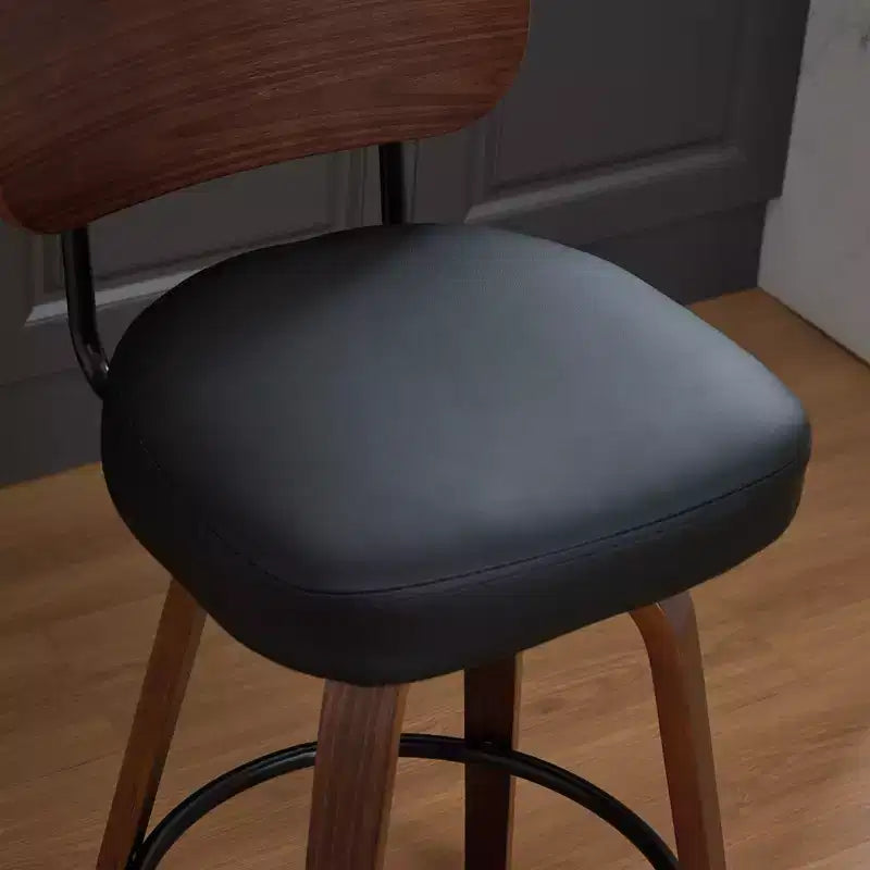 2 sgabelli da bar girevoli, 2 sgabelli da bancone imbottiti in ecopelle con schienale in noce e gambe in legno curvato