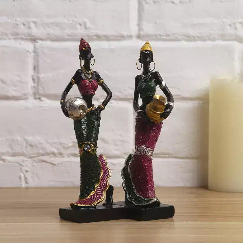 Statuetta in resina di donna africana esotica - Scultura artigianale di 16,5 cm in abiti floreali con
